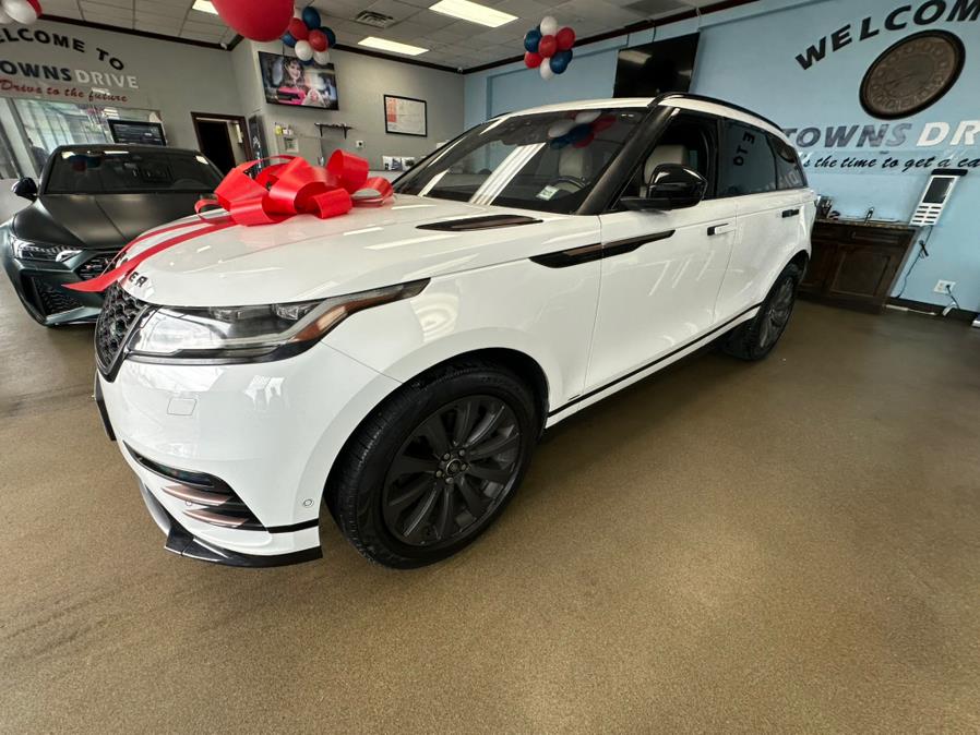 2018 Land Rover Range Rover Velar P380 R-Dynamic SE, available for sale in Inwood, New York | 5 Towns Drive. Inwood, New York 2018 Land Rover Range Rover Velar P380 R-Dynamic SE, available for sale in Inwood, New York | 5 Towns Drive. Inwood, New York