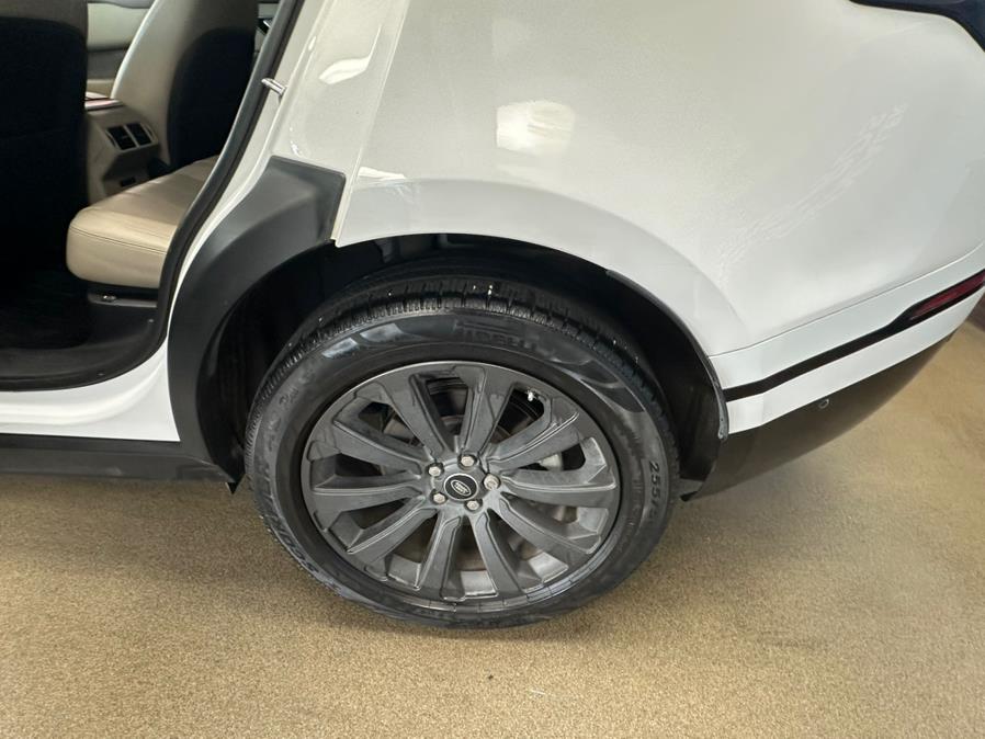 2018 Land Rover Range Rover Velar P380 R-Dynamic SE, available for sale in Inwood, New York | 5 Towns Drive. Inwood, New York 2018 Land Rover Range Rover Velar P380 R-Dynamic SE, available for sale in Inwood, New York | 5 Towns Drive. Inwood, New York