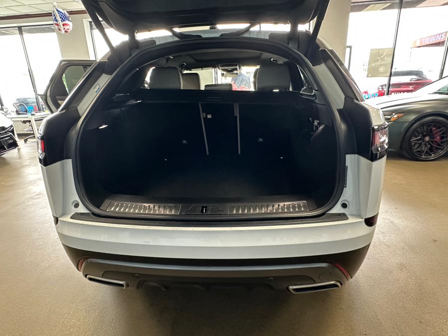 2018 Land Rover Range Rover Velar P380 R-Dynamic SE, available for sale in Inwood, New York | 5 Towns Drive. Inwood, New York 2018 Land Rover Range Rover Velar P380 R-Dynamic SE, available for sale in Inwood, New York | 5 Towns Drive. Inwood, New York