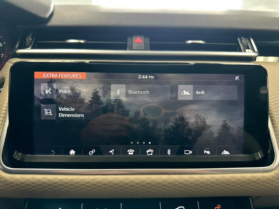 2018 Land Rover Range Rover Velar P380 R-Dynamic SE, available for sale in Inwood, New York | 5 Towns Drive. Inwood, New York 2018 Land Rover Range Rover Velar P380 R-Dynamic SE, available for sale in Inwood, New York | 5 Towns Drive. Inwood, New York