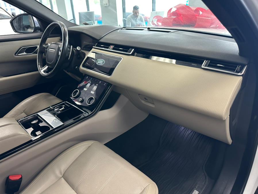2018 Land Rover Range Rover Velar P380 R-Dynamic SE, available for sale in Inwood, New York | 5 Towns Drive. Inwood, New York 2018 Land Rover Range Rover Velar P380 R-Dynamic SE, available for sale in Inwood, New York | 5 Towns Drive. Inwood, New York