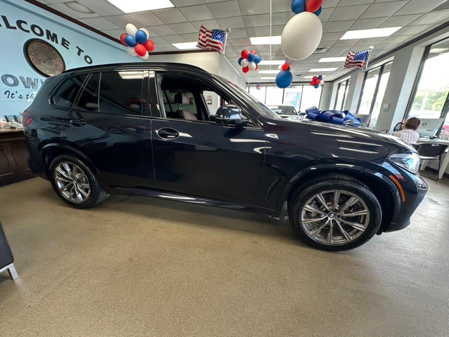 2021 BMW X5 M/Sport xDrive40i Sports Activity Vehicle, available for sale in Inwood, New York | 5 Towns Drive. Inwood, New York 2021 BMW X5 M/Sport xDrive40i Sports Activity Vehicle, available for sale in Inwood, New York | 5 Towns Drive. Inwood, New York