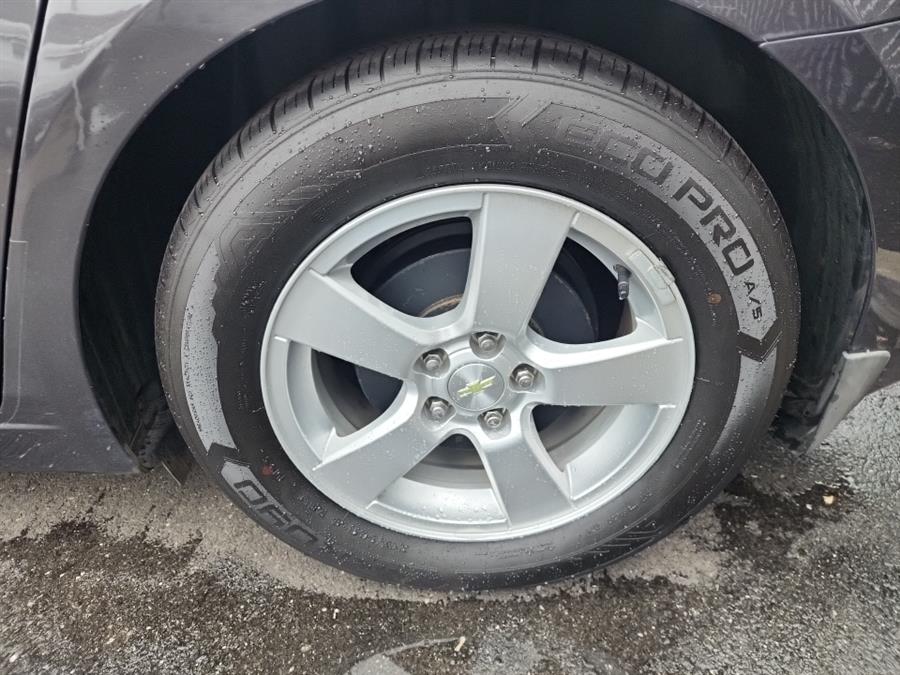 2016 Chevrolet Cruze Limited 4dr Sdn Auto LT w/1LT, available for sale in Islip, New York | L.I. Auto Gallery. Islip, New York 2016 Chevrolet Cruze Limited 4dr Sdn Auto LT w/1LT, available for sale in Islip, New York | L.I. Auto Gallery. Islip, New York