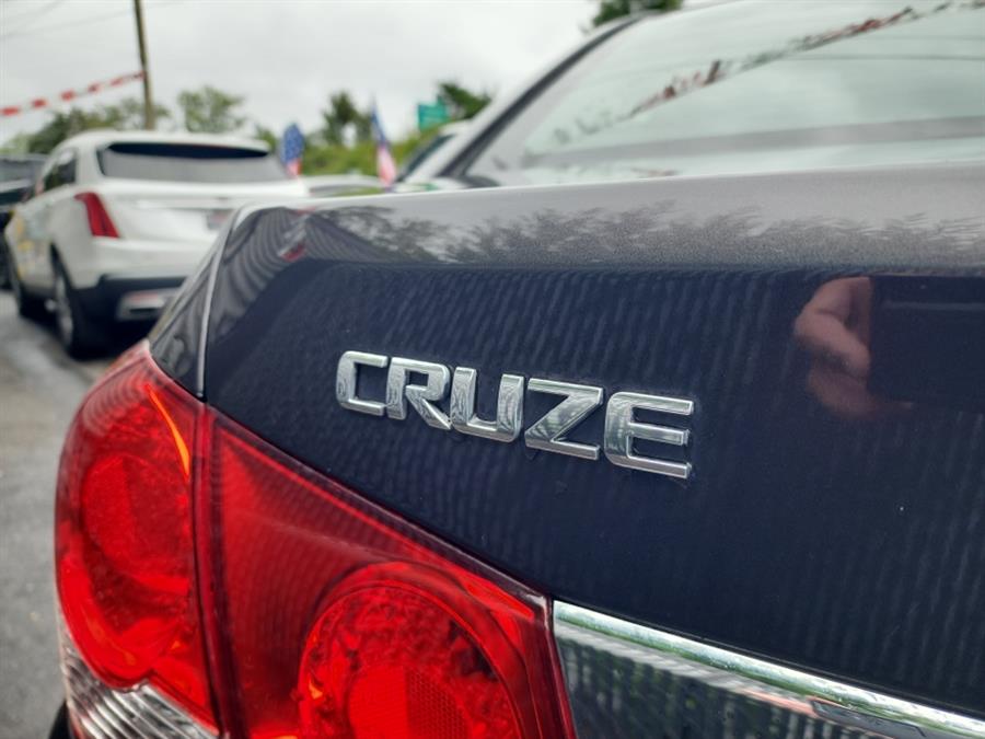 2016 Chevrolet Cruze Limited 4dr Sdn Auto LT w/1LT, available for sale in Islip, New York | L.I. Auto Gallery. Islip, New York 2016 Chevrolet Cruze Limited 4dr Sdn Auto LT w/1LT, available for sale in Islip, New York | L.I. Auto Gallery. Islip, New York