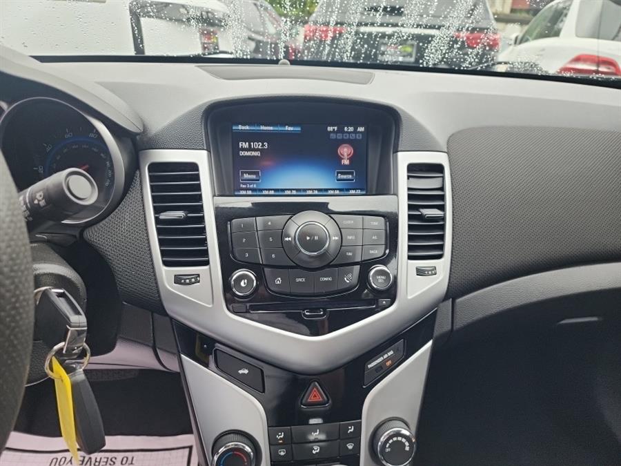 2016 Chevrolet Cruze Limited 4dr Sdn Auto LT w/1LT, available for sale in Islip, New York | L.I. Auto Gallery. Islip, New York 2016 Chevrolet Cruze Limited 4dr Sdn Auto LT w/1LT, available for sale in Islip, New York | L.I. Auto Gallery. Islip, New York
