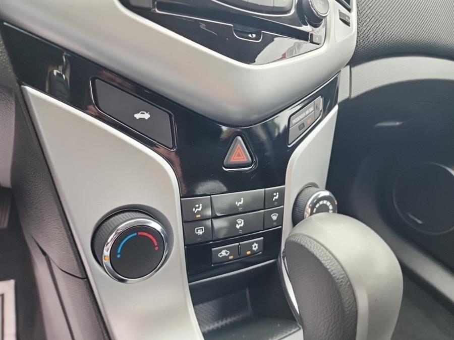 2016 Chevrolet Cruze Limited 4dr Sdn Auto LT w/1LT, available for sale in Islip, New York | L.I. Auto Gallery. Islip, New York 2016 Chevrolet Cruze Limited 4dr Sdn Auto LT w/1LT, available for sale in Islip, New York | L.I. Auto Gallery. Islip, New York
