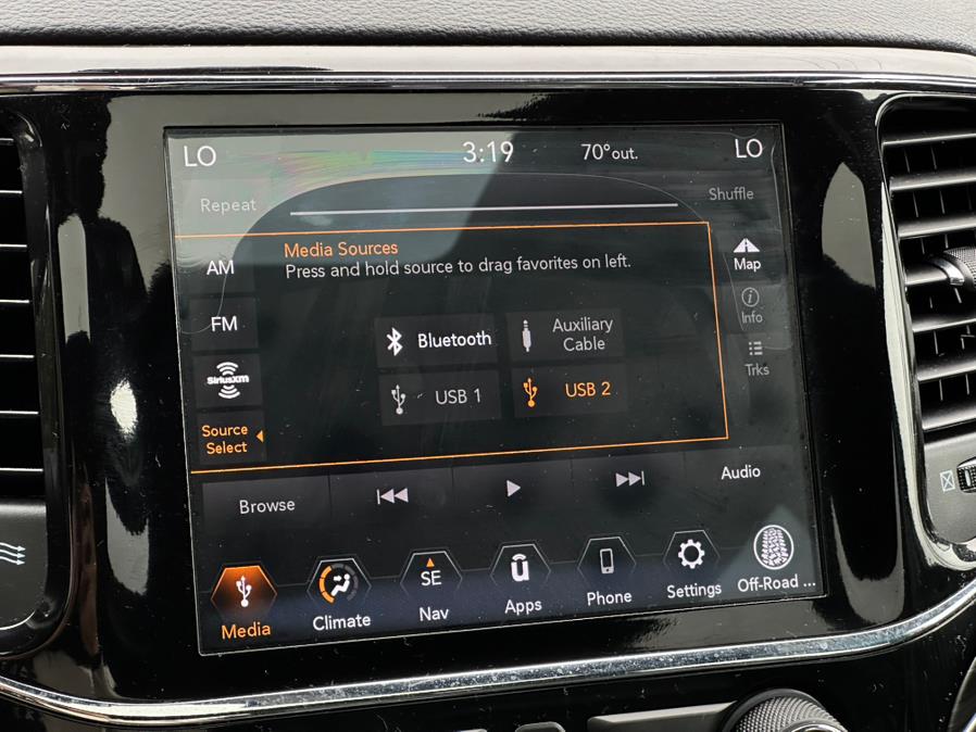 2020 Jeep Grand Cherokee Limited 4x4, available for sale in Hillside, New Jersey | Champion Auto Hillside. Hillside, New Jersey 2020 Jeep Grand Cherokee Limited 4x4, available for sale in Hillside, New Jersey | Champion Auto Hillside. Hillside, New Jersey