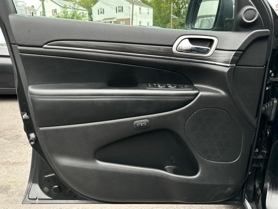 2020 Jeep Grand Cherokee Limited 4x4, available for sale in Hillside, New Jersey | Champion Auto Hillside. Hillside, New Jersey 2020 Jeep Grand Cherokee Limited 4x4, available for sale in Hillside, New Jersey | Champion Auto Hillside. Hillside, New Jersey
