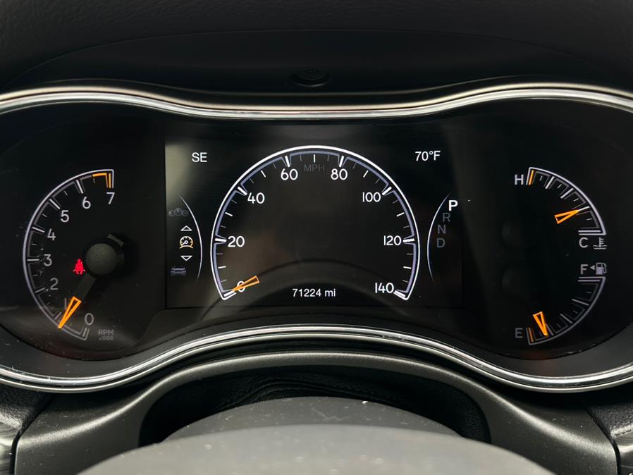 2020 Jeep Grand Cherokee Limited 4x4, available for sale in Hillside, New Jersey | Champion Auto Hillside. Hillside, New Jersey 2020 Jeep Grand Cherokee Limited 4x4, available for sale in Hillside, New Jersey | Champion Auto Hillside. Hillside, New Jersey