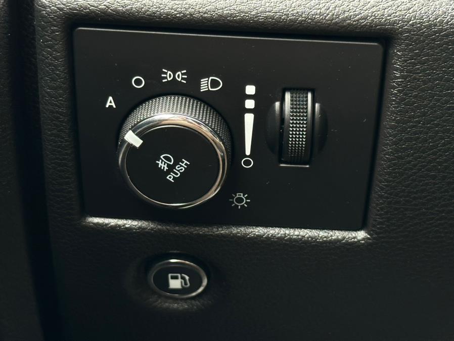 2020 Jeep Grand Cherokee Limited 4x4, available for sale in Hillside, New Jersey | Champion Auto Hillside. Hillside, New Jersey 2020 Jeep Grand Cherokee Limited 4x4, available for sale in Hillside, New Jersey | Champion Auto Hillside. Hillside, New Jersey