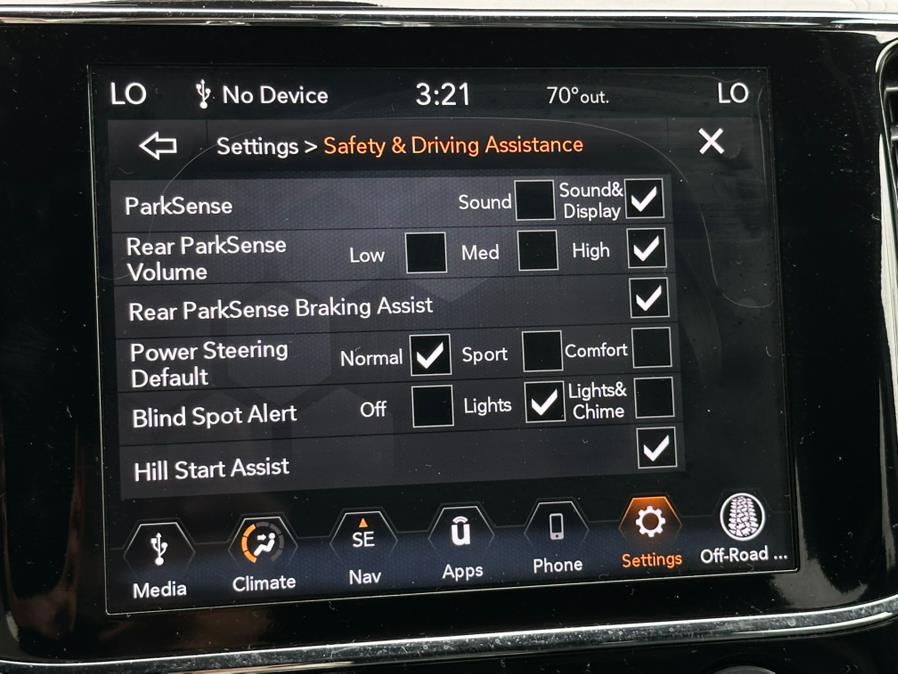2020 Jeep Grand Cherokee Limited 4x4, available for sale in Hillside, New Jersey | Champion Auto Hillside. Hillside, New Jersey 2020 Jeep Grand Cherokee Limited 4x4, available for sale in Hillside, New Jersey | Champion Auto Hillside. Hillside, New Jersey