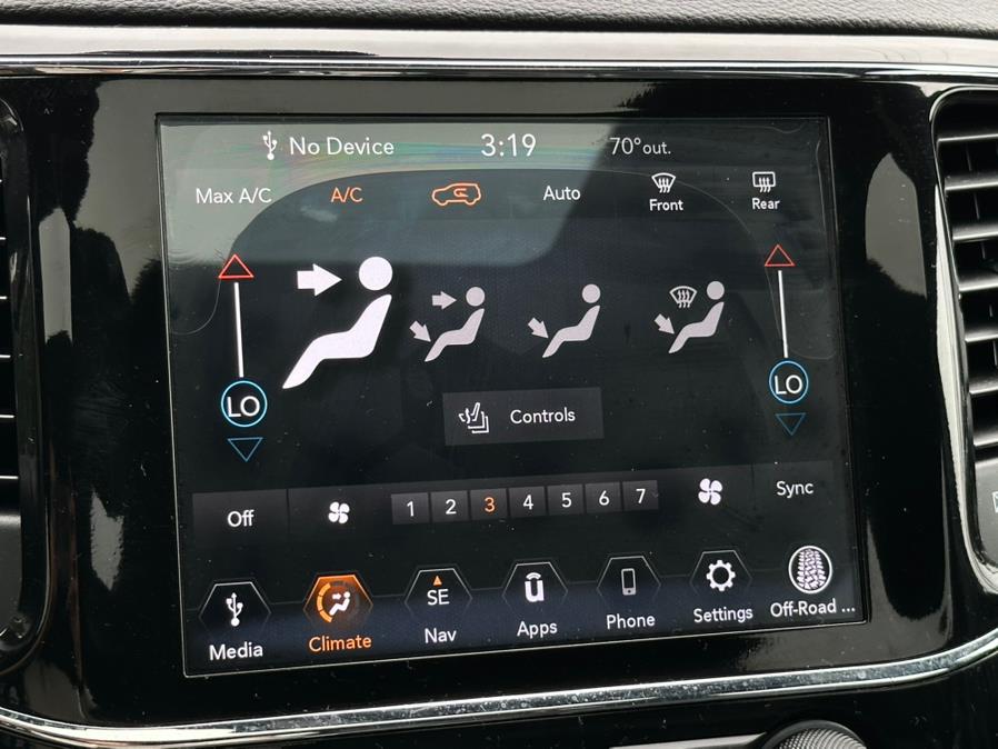 2020 Jeep Grand Cherokee Limited 4x4, available for sale in Hillside, New Jersey | Champion Auto Hillside. Hillside, New Jersey 2020 Jeep Grand Cherokee Limited 4x4, available for sale in Hillside, New Jersey | Champion Auto Hillside. Hillside, New Jersey