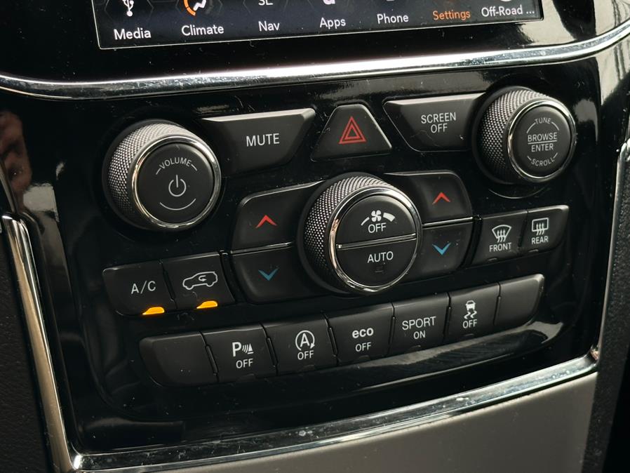2020 Jeep Grand Cherokee Limited 4x4, available for sale in Hillside, New Jersey | Champion Auto Hillside. Hillside, New Jersey 2020 Jeep Grand Cherokee Limited 4x4, available for sale in Hillside, New Jersey | Champion Auto Hillside. Hillside, New Jersey