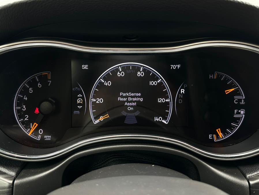 2020 Jeep Grand Cherokee Limited 4x4, available for sale in Hillside, New Jersey | Champion Auto Hillside. Hillside, New Jersey 2020 Jeep Grand Cherokee Limited 4x4, available for sale in Hillside, New Jersey | Champion Auto Hillside. Hillside, New Jersey