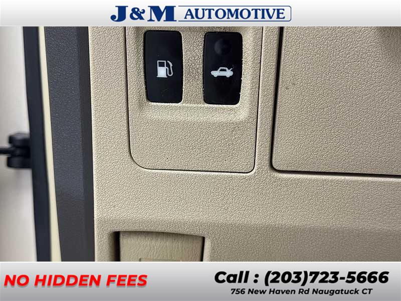 2008 Lexus Es 350 , available for sale in Naugatuck, Connecticut | J&M Automotive Sls&Svc LLC. Naugatuck, Connecticut 2008 Lexus Es 350 , available for sale in Naugatuck, Connecticut | J&M Automotive Sls&Svc LLC. Naugatuck, Connecticut