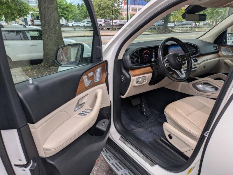 2021 Mercedes-Benz GLS GLS 450 4MATIC SUV, available for sale in Long Island City, New York | Luxury Of Queens. Long Island City, New York 2021 Mercedes-Benz GLS GLS 450 4MATIC SUV, available for sale in Long Island City, New York | Luxury Of Queens. Long Island City, New York