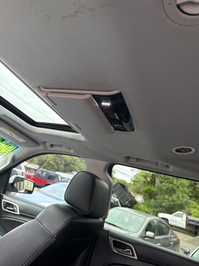 2017 GMC Yukon XL 4WD 4dr Denali, available for sale in Branford, Connecticut | Al Mac Motors 2. Branford, Connecticut 2017 GMC Yukon XL 4WD 4dr Denali, available for sale in Branford, Connecticut | Al Mac Motors 2. Branford, Connecticut
