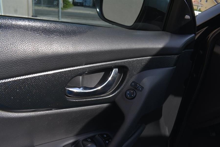 2014 Nissan Rogue SL, available for sale in Hempstead, New York | Certified Automotive Group. Hempstead, New York 2014 Nissan Rogue SL, available for sale in Hempstead, New York | Certified Automotive Group. Hempstead, New York