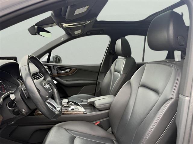 2017 Audi Q7 3.0T Premium, available for sale in Stratford, Connecticut | Wiz Leasing Inc. Stratford, Connecticut 2017 Audi Q7 3.0T Premium, available for sale in Stratford, Connecticut | Wiz Leasing Inc. Stratford, Connecticut