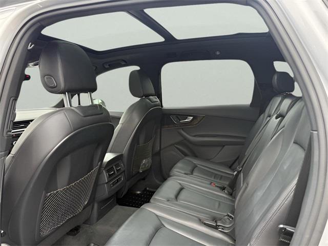 2017 Audi Q7 3.0T Premium, available for sale in Stratford, Connecticut | Wiz Leasing Inc. Stratford, Connecticut 2017 Audi Q7 3.0T Premium, available for sale in Stratford, Connecticut | Wiz Leasing Inc. Stratford, Connecticut