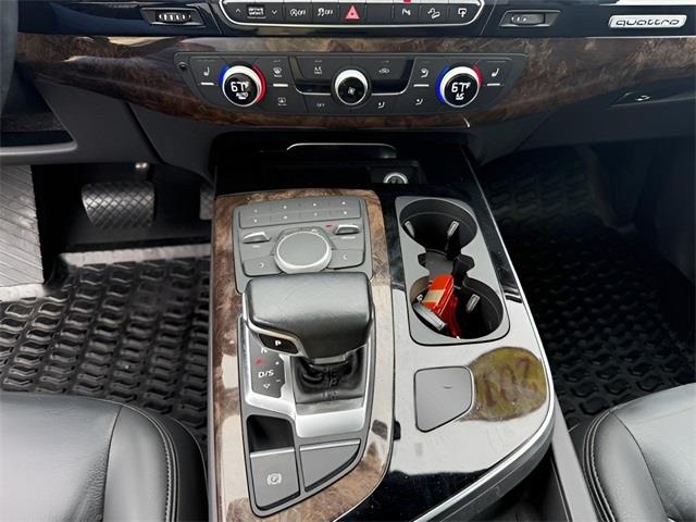 2017 Audi Q7 3.0T Premium, available for sale in Stratford, Connecticut | Wiz Leasing Inc. Stratford, Connecticut 2017 Audi Q7 3.0T Premium, available for sale in Stratford, Connecticut | Wiz Leasing Inc. Stratford, Connecticut