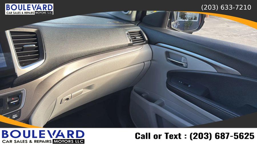 2016 Honda Pilot EX-L Sport Utility 4D, available for sale in New Haven, Connecticut | Boulevard Motors LLC. New Haven, Connecticut 2016 Honda Pilot EX-L Sport Utility 4D, available for sale in New Haven, Connecticut | Boulevard Motors LLC. New Haven, Connecticut