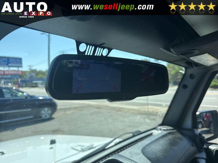 2015 Jeep Wrangler Unlimited 4WD 4dr Sport, available for sale in Huntington, New York | Auto Expo. Huntington, New York 2015 Jeep Wrangler Unlimited 4WD 4dr Sport, available for sale in Huntington, New York | Auto Expo. Huntington, New York