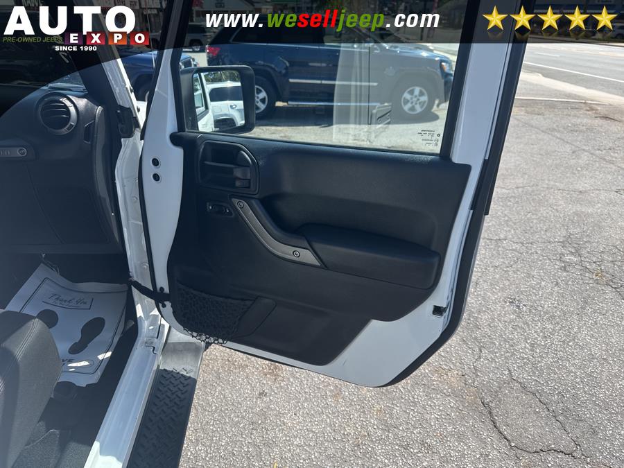 2015 Jeep Wrangler Unlimited 4WD 4dr Sport, available for sale in Huntington, New York | Auto Expo. Huntington, New York 2015 Jeep Wrangler Unlimited 4WD 4dr Sport, available for sale in Huntington, New York | Auto Expo. Huntington, New York