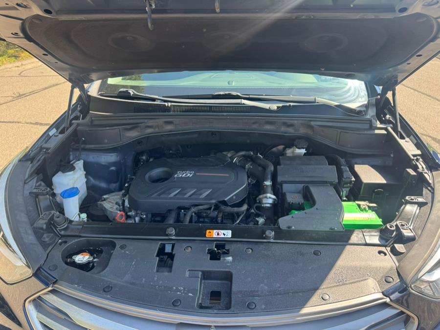 2018 Hyundai Santa Fe Sport 2.0T Auto AWD, available for sale in Waterbury, Connecticut | Platinum Auto Care. Waterbury, Connecticut 2018 Hyundai Santa Fe Sport 2.0T Auto AWD, available for sale in Waterbury, Connecticut | Platinum Auto Care. Waterbury, Connecticut