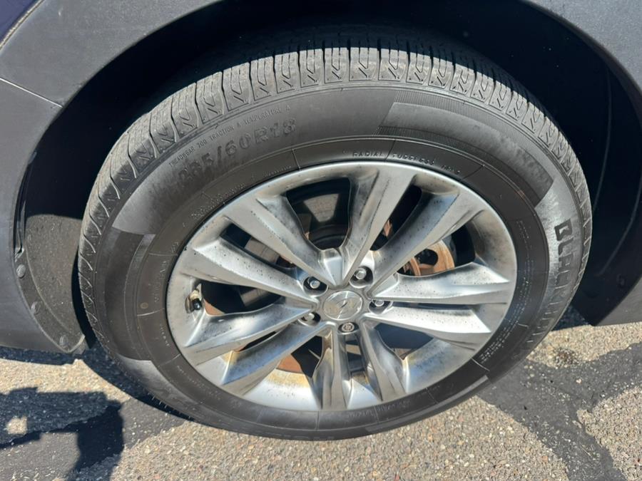 2018 Hyundai Santa Fe Sport 2.0T Auto AWD, available for sale in Waterbury, Connecticut | Platinum Auto Care. Waterbury, Connecticut 2018 Hyundai Santa Fe Sport 2.0T Auto AWD, available for sale in Waterbury, Connecticut | Platinum Auto Care. Waterbury, Connecticut