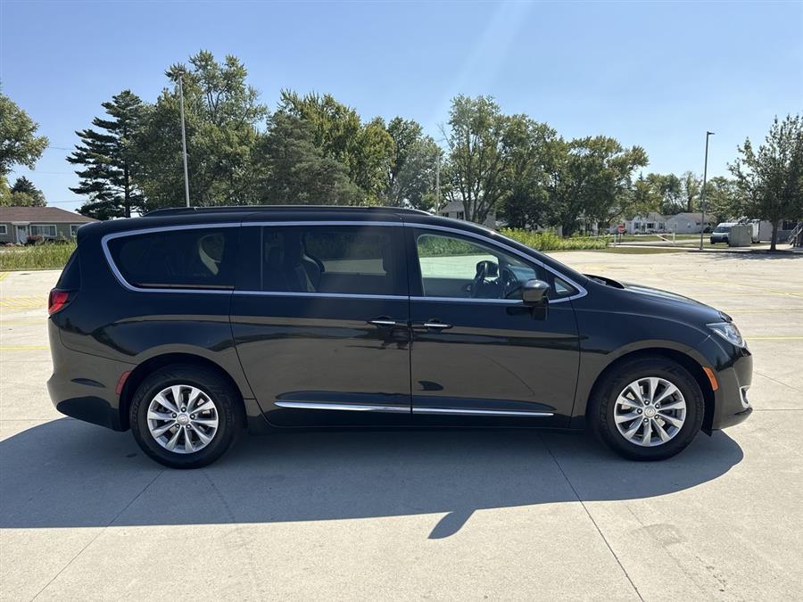 2017 Chrysler Pacifica Touring L, available for sale in Elida, Ohio | Josh's All Under Ten LLC. Elida, Ohio 2017 Chrysler Pacifica Touring L, available for sale in Elida, Ohio | Josh's All Under Ten LLC. Elida, Ohio