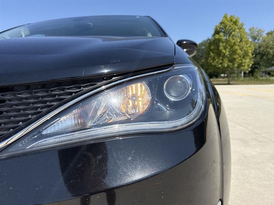 2017 Chrysler Pacifica Touring L, available for sale in Elida, Ohio | Josh's All Under Ten LLC. Elida, Ohio 2017 Chrysler Pacifica Touring L, available for sale in Elida, Ohio | Josh's All Under Ten LLC. Elida, Ohio