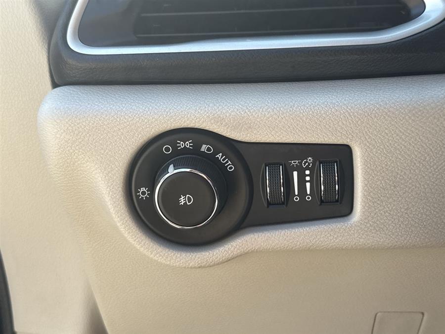 2017 Chrysler Pacifica Touring L, available for sale in Elida, Ohio | Josh's All Under Ten LLC. Elida, Ohio 2017 Chrysler Pacifica Touring L, available for sale in Elida, Ohio | Josh's All Under Ten LLC. Elida, Ohio