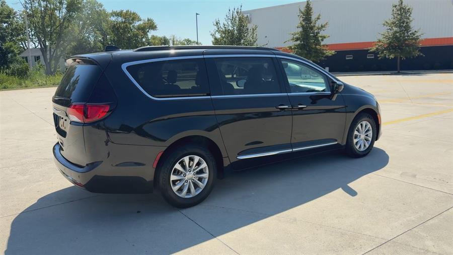 2017 Chrysler Pacifica Touring L, available for sale in Elida, Ohio | Josh's All Under Ten LLC. Elida, Ohio 2017 Chrysler Pacifica Touring L, available for sale in Elida, Ohio | Josh's All Under Ten LLC. Elida, Ohio