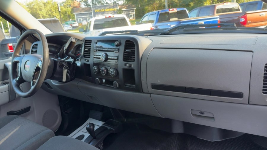 2014 GMC Sierra 2500HD 4WD Reg Cab 133.7" Work Truck, available for sale in Waterbury, Connecticut | West End Automotive Center. Waterbury, Connecticut 2014 GMC Sierra 2500HD 4WD Reg Cab 133.7" Work Truck, available for sale in Waterbury, Connecticut | West End Automotive Center. Waterbury, Connecticut