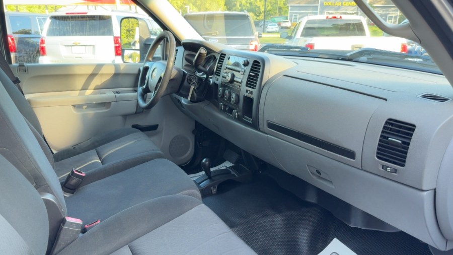 2014 GMC Sierra 2500HD 4WD Reg Cab 133.7" Work Truck, available for sale in Waterbury, Connecticut | West End Automotive Center. Waterbury, Connecticut 2014 GMC Sierra 2500HD 4WD Reg Cab 133.7" Work Truck, available for sale in Waterbury, Connecticut | West End Automotive Center. Waterbury, Connecticut