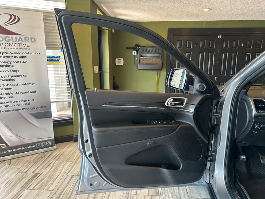 2019 Jeep Grand Cherokee Limited 4x4, available for sale in West Hartford, Connecticut | AutoMax. West Hartford, Connecticut 2019 Jeep Grand Cherokee Limited 4x4, available for sale in West Hartford, Connecticut | AutoMax. West Hartford, Connecticut