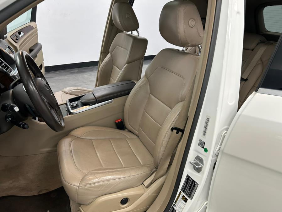 2014 Mercedes-Benz M-Class 4MATIC 4dr ML 550, available for sale in Elizabeth, New Jersey | M Auto Group. Elizabeth, New Jersey 2014 Mercedes-Benz M-Class 4MATIC 4dr ML 550, available for sale in Elizabeth, New Jersey | M Auto Group. Elizabeth, New Jersey