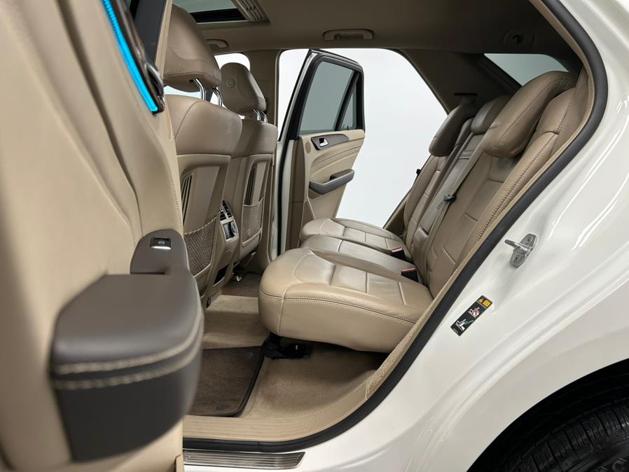 2014 Mercedes-Benz M-Class 4MATIC 4dr ML 550, available for sale in Elizabeth, New Jersey | M Auto Group. Elizabeth, New Jersey 2014 Mercedes-Benz M-Class 4MATIC 4dr ML 550, available for sale in Elizabeth, New Jersey | M Auto Group. Elizabeth, New Jersey