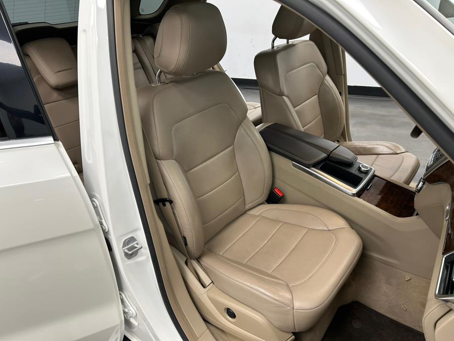 2014 Mercedes-Benz M-Class 4MATIC 4dr ML 550, available for sale in Elizabeth, New Jersey | M Auto Group. Elizabeth, New Jersey 2014 Mercedes-Benz M-Class 4MATIC 4dr ML 550, available for sale in Elizabeth, New Jersey | M Auto Group. Elizabeth, New Jersey