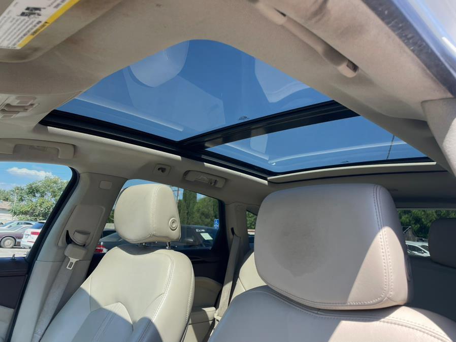 2016 Cadillac SRX AWD 4dr Luxury Collection, available for sale in Hawaiian Gardens, California | Luxe Motors. Hawaiian Gardens, California 2016 Cadillac SRX AWD 4dr Luxury Collection, available for sale in Hawaiian Gardens, California | Luxe Motors. Hawaiian Gardens, California