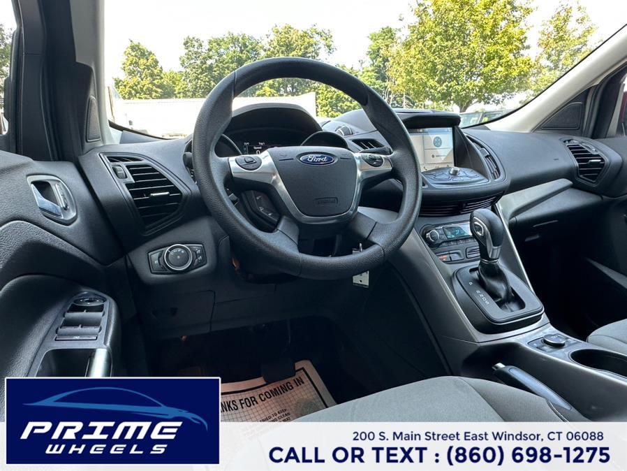 2016 Ford Escape 4WD 4dr SE, available for sale in East Windsor, Connecticut | Prime Wheels. East Windsor, Connecticut 2016 Ford Escape 4WD 4dr SE, available for sale in East Windsor, Connecticut | Prime Wheels. East Windsor, Connecticut