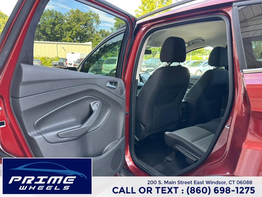 2016 Ford Escape 4WD 4dr SE, available for sale in East Windsor, Connecticut | Prime Wheels. East Windsor, Connecticut 2016 Ford Escape 4WD 4dr SE, available for sale in East Windsor, Connecticut | Prime Wheels. East Windsor, Connecticut