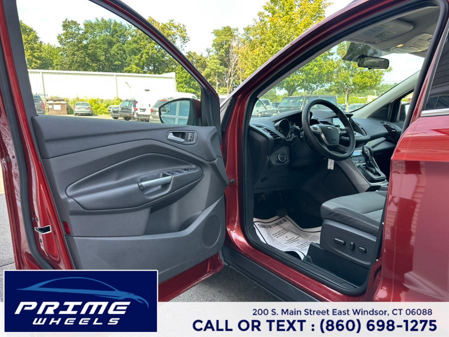 2016 Ford Escape 4WD 4dr SE, available for sale in East Windsor, Connecticut | Prime Wheels. East Windsor, Connecticut 2016 Ford Escape 4WD 4dr SE, available for sale in East Windsor, Connecticut | Prime Wheels. East Windsor, Connecticut