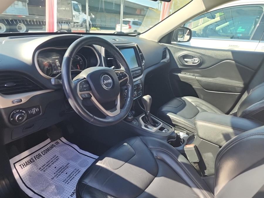 2016 Jeep Cherokee 4WD 4dr Limited, available for sale in Islip, New York | L.I. Auto Gallery. Islip, New York 2016 Jeep Cherokee 4WD 4dr Limited, available for sale in Islip, New York | L.I. Auto Gallery. Islip, New York