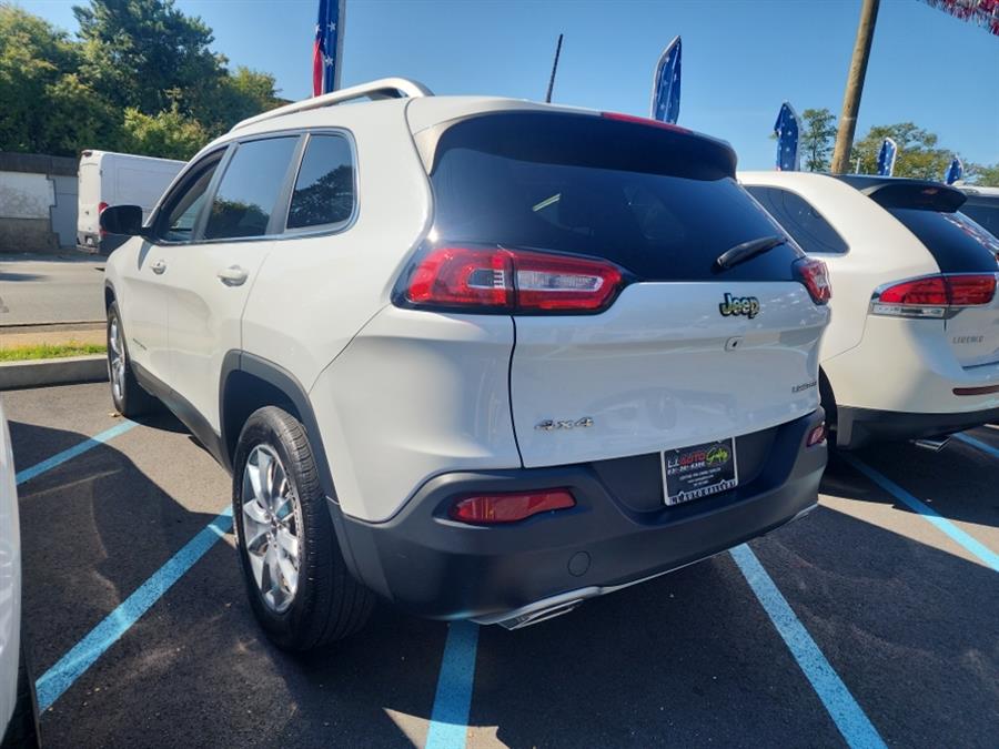 2016 Jeep Cherokee 4WD 4dr Limited, available for sale in Islip, New York | L.I. Auto Gallery. Islip, New York 2016 Jeep Cherokee 4WD 4dr Limited, available for sale in Islip, New York | L.I. Auto Gallery. Islip, New York