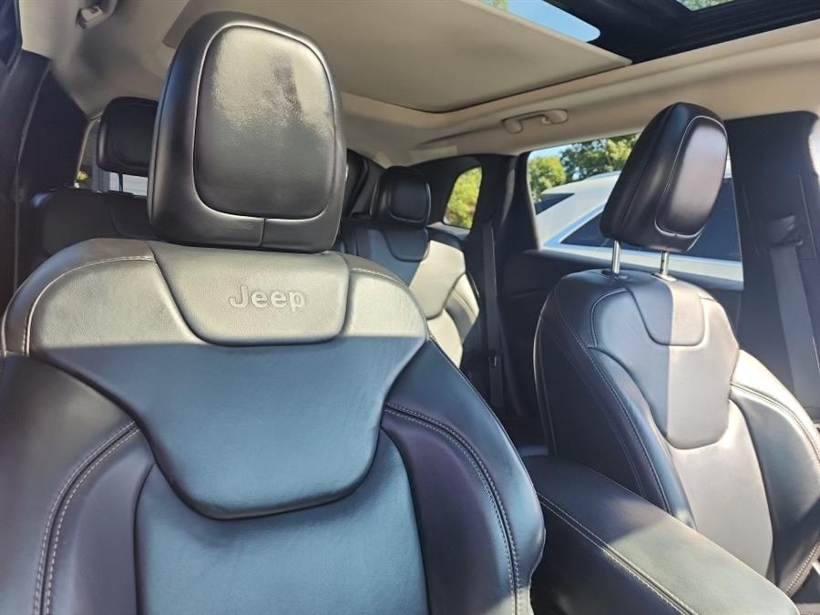 2016 Jeep Cherokee 4WD 4dr Limited, available for sale in Islip, New York | L.I. Auto Gallery. Islip, New York 2016 Jeep Cherokee 4WD 4dr Limited, available for sale in Islip, New York | L.I. Auto Gallery. Islip, New York