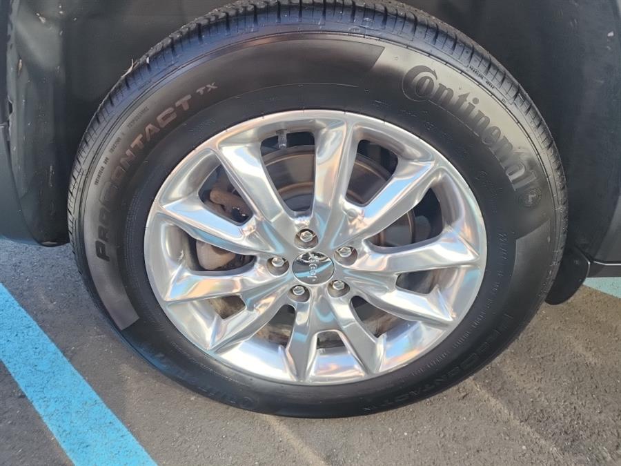 2016 Jeep Cherokee 4WD 4dr Limited, available for sale in Islip, New York | L.I. Auto Gallery. Islip, New York 2016 Jeep Cherokee 4WD 4dr Limited, available for sale in Islip, New York | L.I. Auto Gallery. Islip, New York