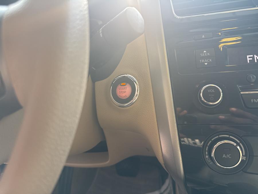 2013 Nissan Altima 4dr Sdn I4 2.5 S, available for sale in Hartford, Connecticut | HPG Auto Sales LLC. Hartford, Connecticut 2013 Nissan Altima 4dr Sdn I4 2.5 S, available for sale in Hartford, Connecticut | HPG Auto Sales LLC. Hartford, Connecticut
