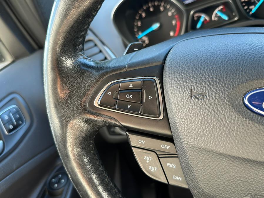 2017 Ford Escape Titanium 4WD, available for sale in Irvington, New Jersey | Elis Motors Corp. Irvington, New Jersey 2017 Ford Escape Titanium 4WD, available for sale in Irvington, New Jersey | Elis Motors Corp. Irvington, New Jersey